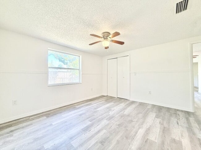 Building Photo - 5707 Quist Dr