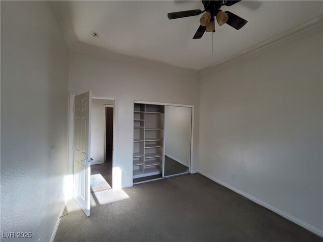 Building Photo - 9338 Wilderness Glen Ave