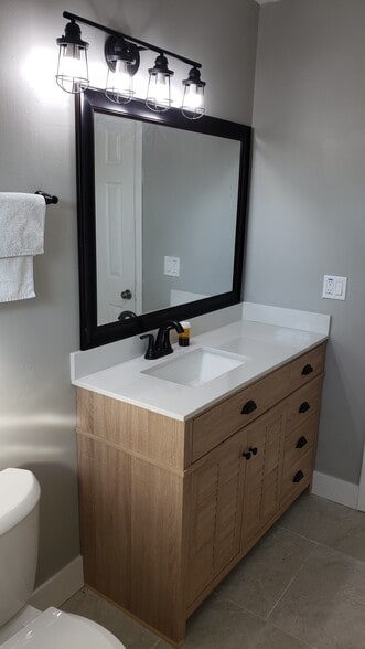 Building Photo - 651 16th St NW