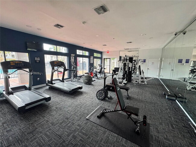 Building Photo - 10381 SW 150th Ct