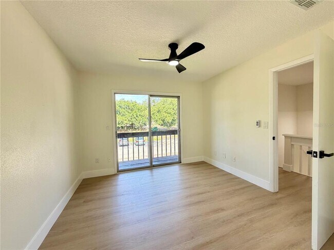 Building Photo - 5100 Picadilly Circus Ct