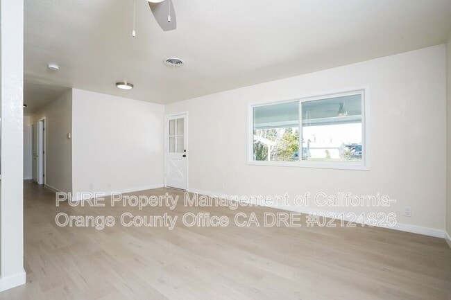 Building Photo - 5252 Sisson Dr