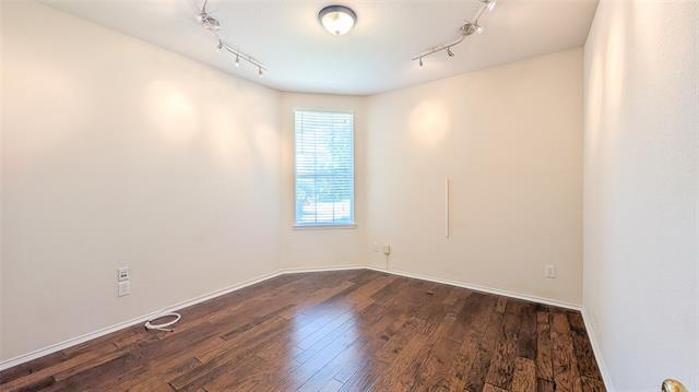 Building Photo - 809 White Dove Dr