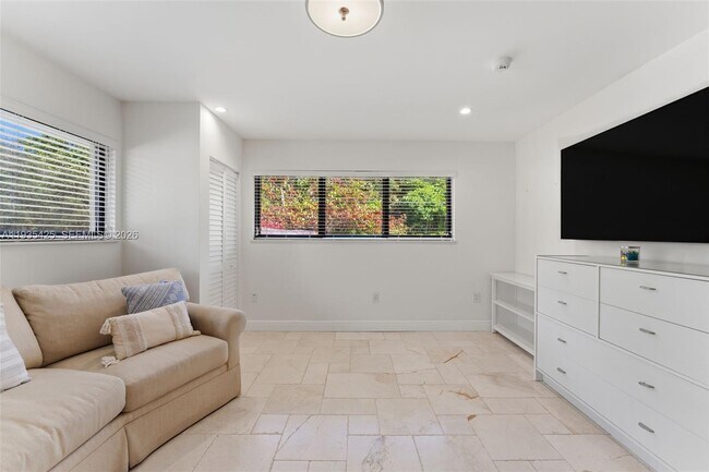 Building Photo - 9890 SW 138th St