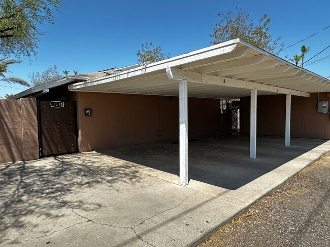 Building Photo - 1519 W Osborn Rd