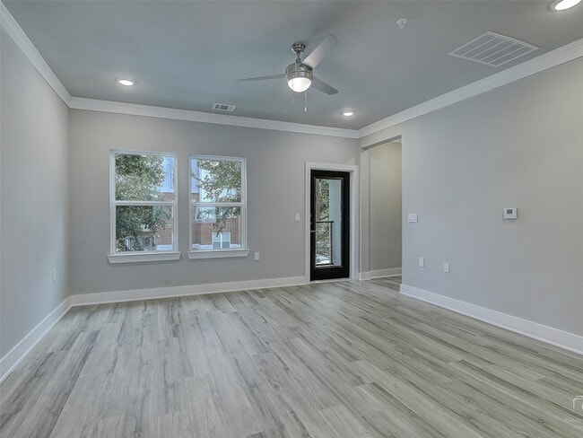 Building Photo - 3369 Wynwood Dr