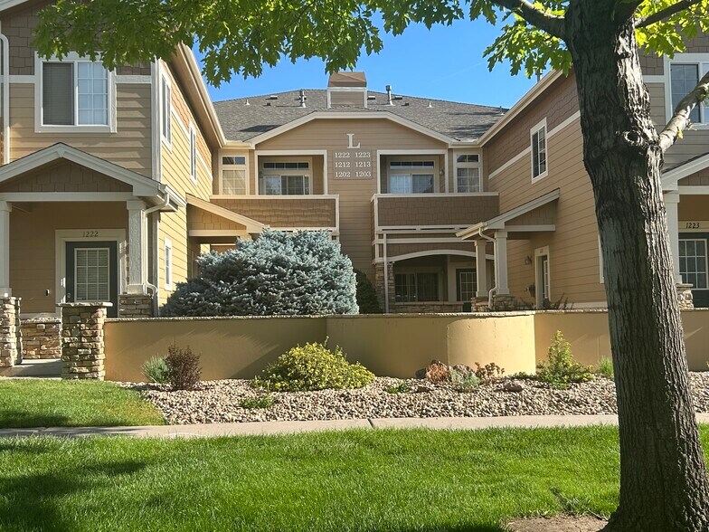 Primary Photo - 6607 W 3rd St