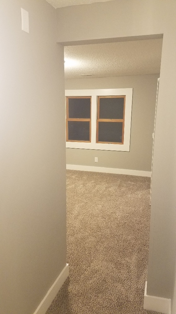 Building Photo - 312 SW Pleasant St