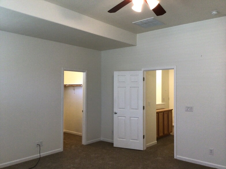 Building Photo - 7070 Sacred Cir