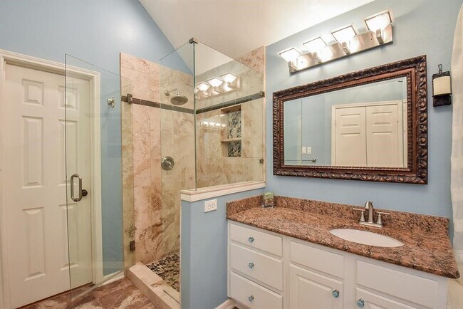 Building Photo - 18415 Little Fawn Dr