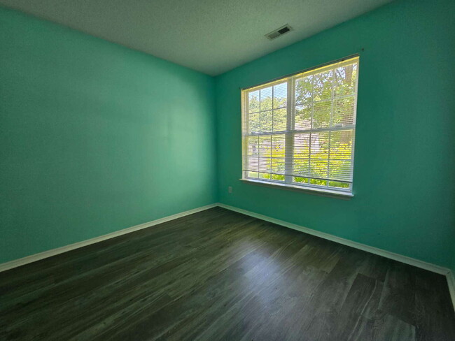 Building Photo - A home that exudes Warmth and Style