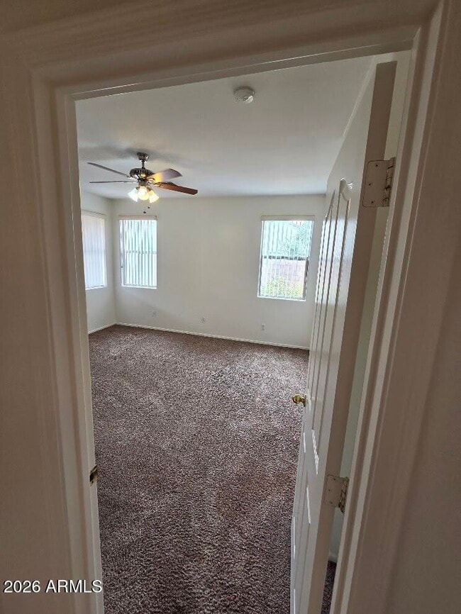 Building Photo - 12901 W Glenrosa Dr