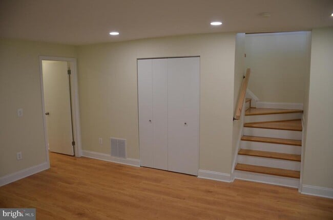 Building Photo - 9012 Paddock Ln