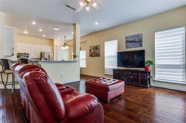 Building Photo - 2704 Orchid Dr