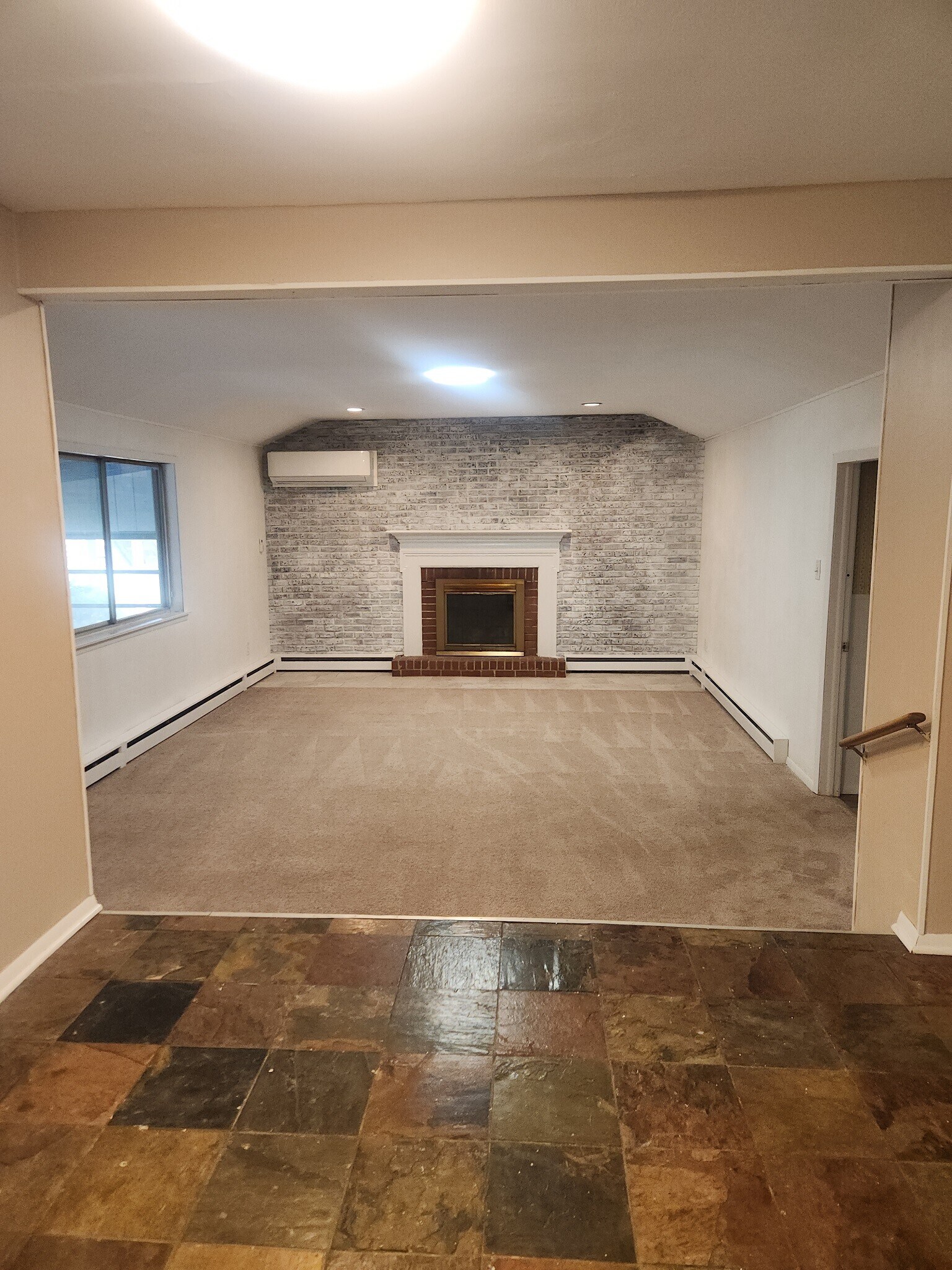 Building Photo - 662 Parmentier Rd