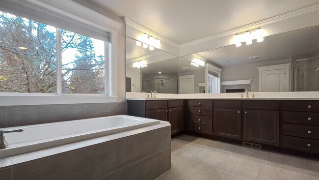 Building Photo - Stylish 4 Bedroom Layout with Office and Bonus Room