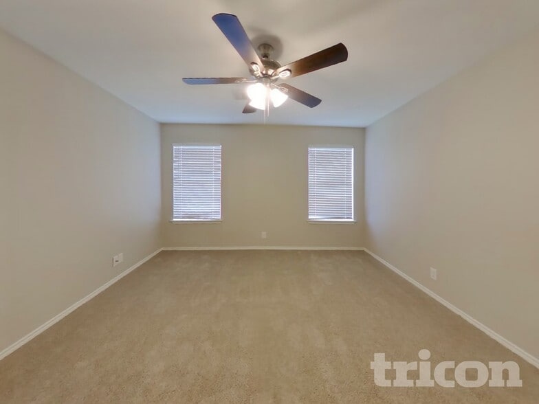 Building Photo - 3839 Cherokee Blvd