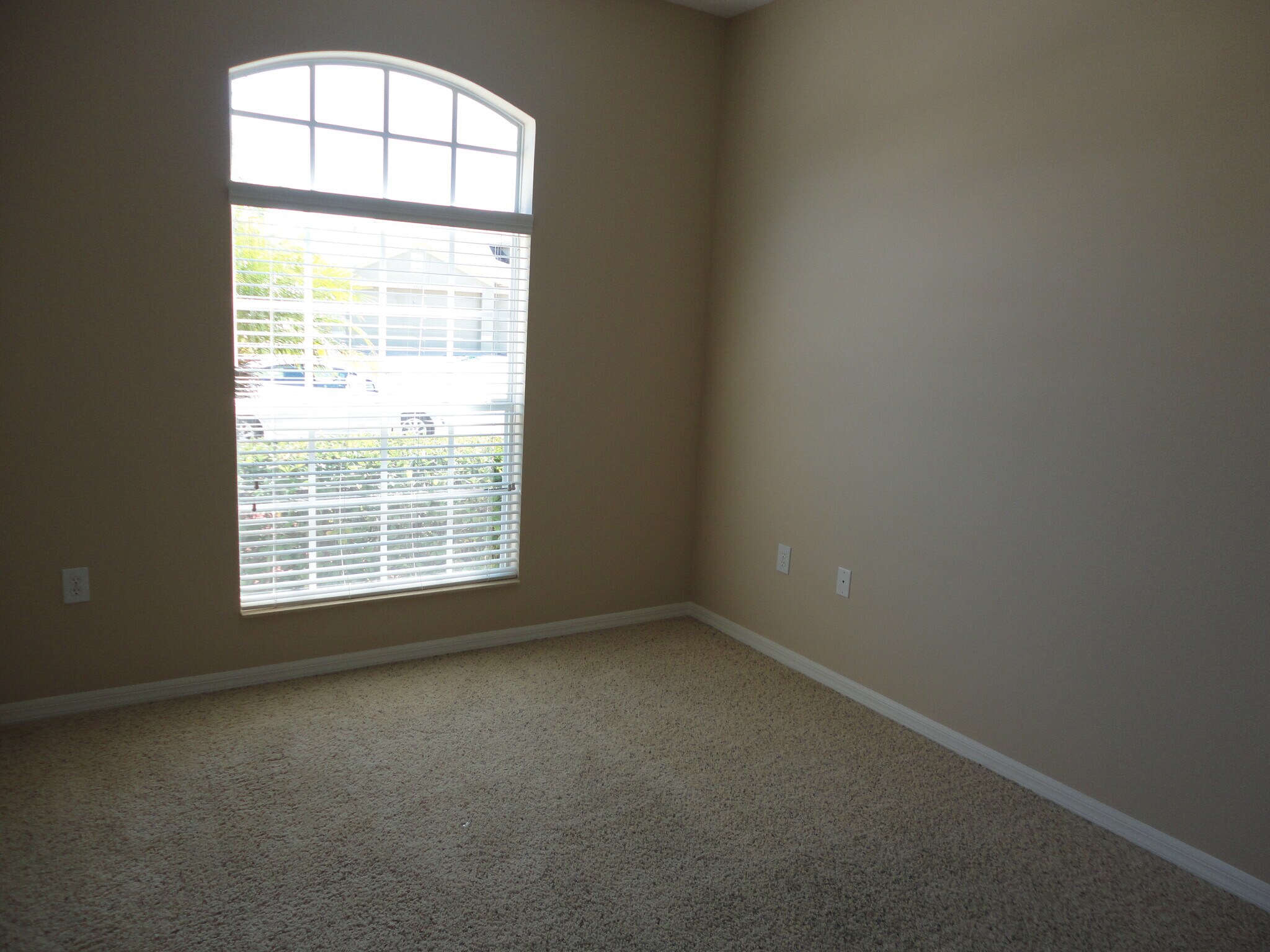 Building Photo - 5917 Wedgefield Dr