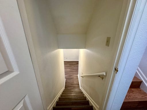 Building Photo - Cheery 3 bedroom 2 Bath Home! Available NOW