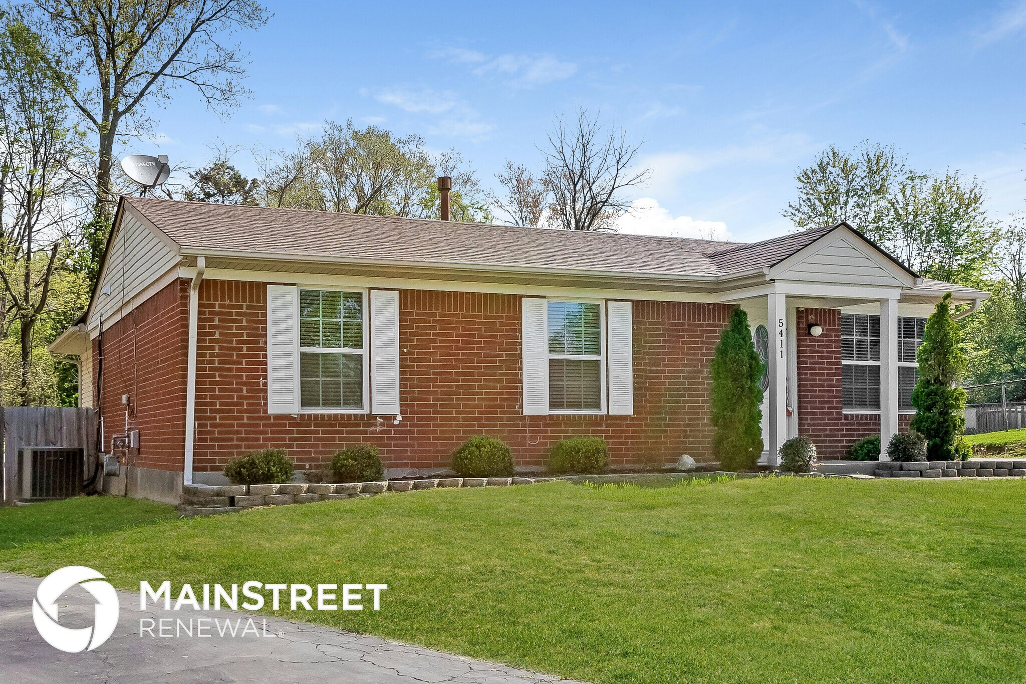 Building Photo - 5411 Laureltree Pl