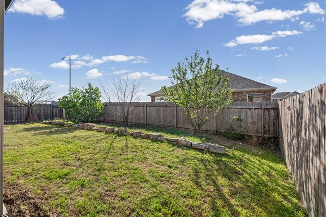 Building Photo - 14623 Bedstraw Dr