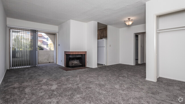 1BR, 1BA - 750 SF - Lido Apartments - 3720 Cardiff Avenue