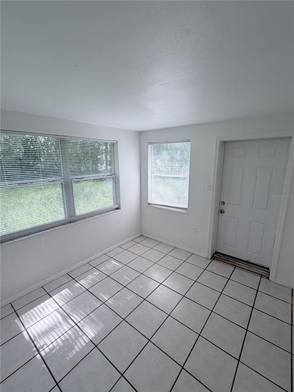Building Photo - 21377 Campbell Dr