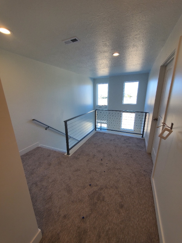 Building Photo - 568 Lewski Ln