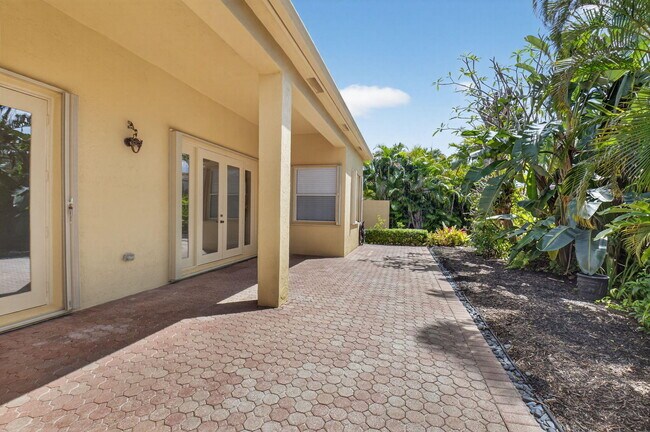 Building Photo - 7032 Vivaldi Ln