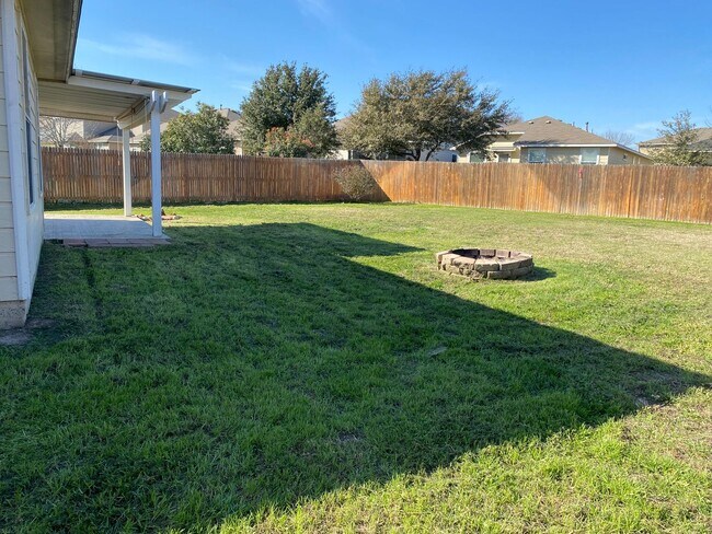 Building Photo - Beautiful Home in Redbird Ranch
