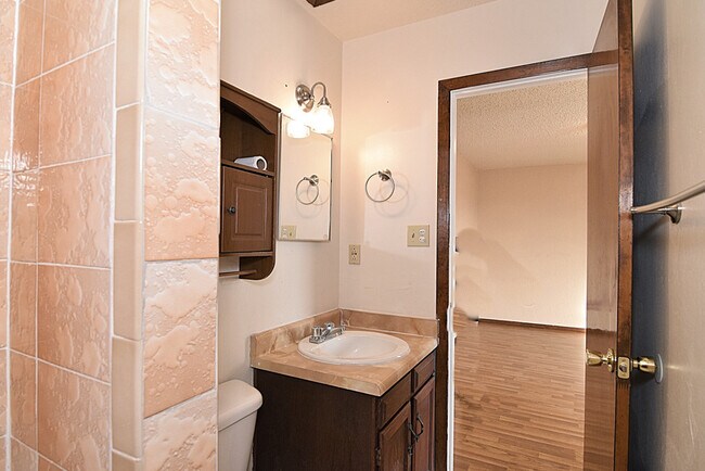 Building Photo - 11473 Jim Ferriell Dr