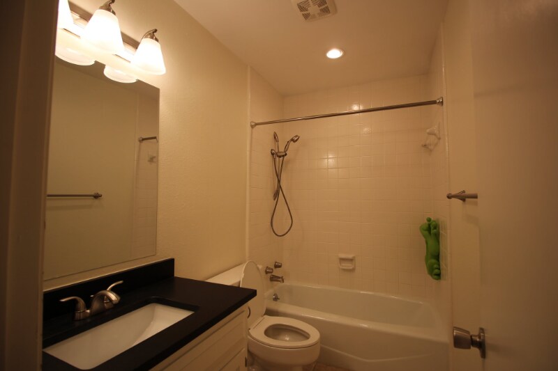 Building Photo - 3617 Doe Trl