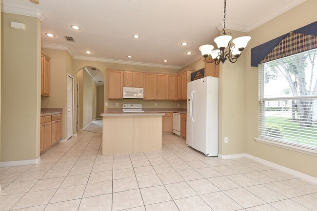 Building Photo - Cozy 4 bedroom home - Oviedo - UCF Welcome.