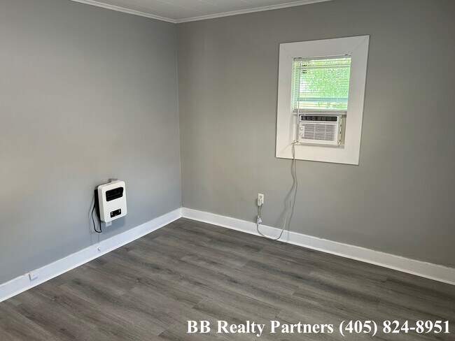 Building Photo - 4207 E 4th Pl
