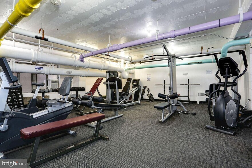 Building Photo - 2475 Virginia Ave NW