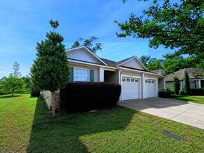Building Photo - Modern 3BR Home with Garage & Spacious Living – Available July 10th!