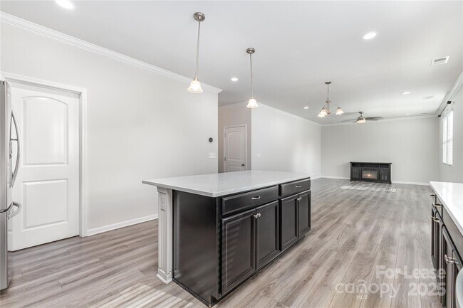 Building Photo - 17322 Carolina Hickory Dr