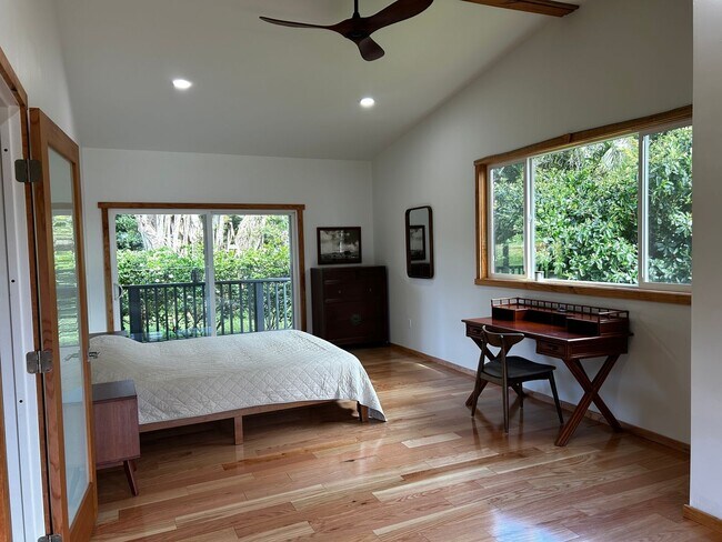 Building Photo - Brand New Luxury Furnished 3 bed 2 bath Ho...