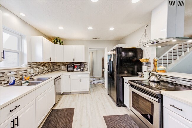 Building Photo - 6622 Rockergate Dr