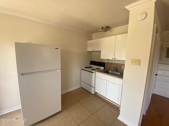 Building Photo - 1126 Aster St