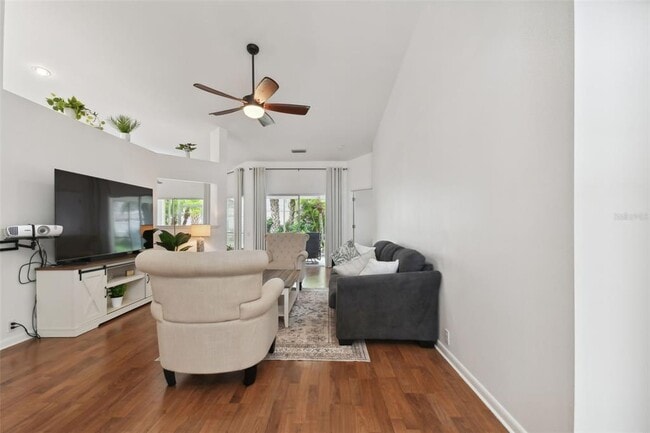 Building Photo - 4327 Murfield Dr E