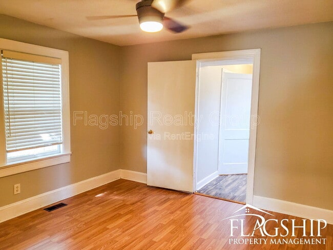 Building Photo - 1204 Franklin Dr