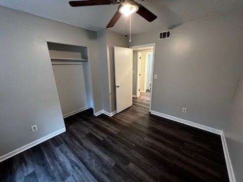 Building Photo - 5505 Baywood Dr