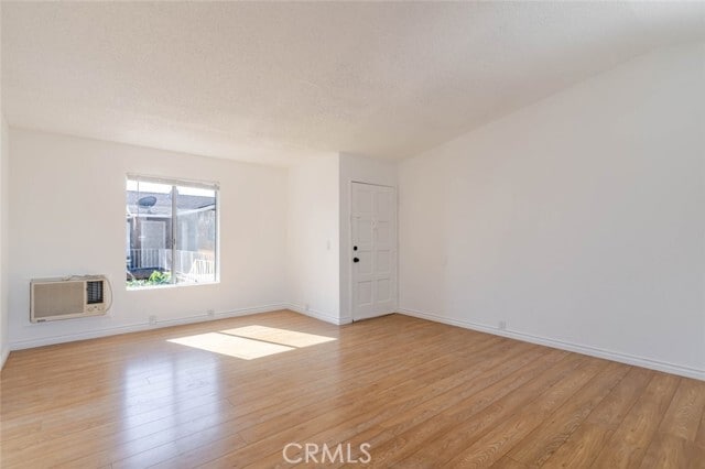 Building Photo - 13015 Vanowen St