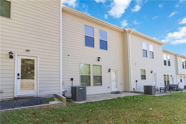 Building Photo - 3437 Sumersbe court