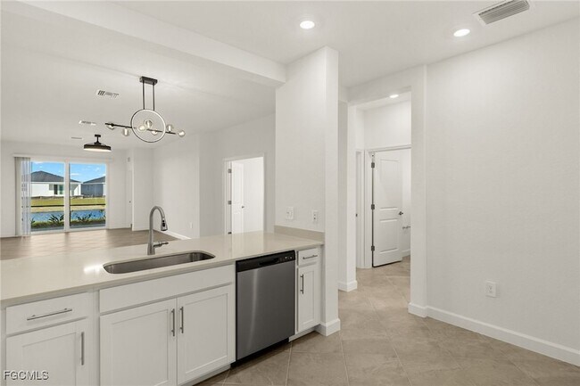 Building Photo - 14927 Anchorage Rd