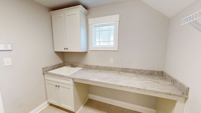 Building Photo - Custom Build in Whispering Pines!