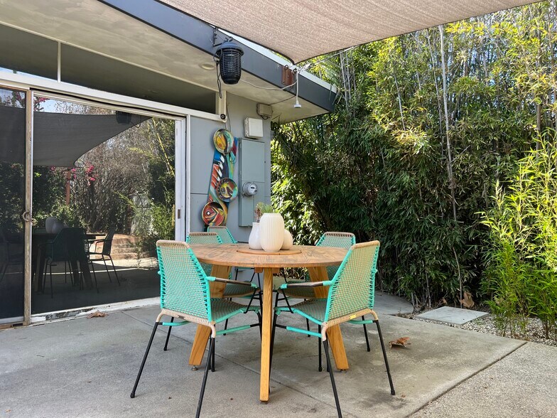 Building Photo - 5177 Carlingford Ave