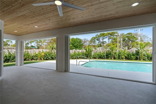 Building Photo - 5923 Loxahatchee Pines Dr