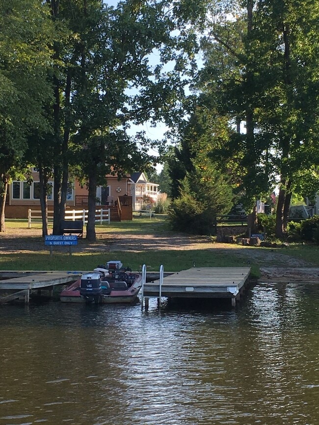 Building Photo - Charleston Charm on Lake Gaston -- HubQuar...